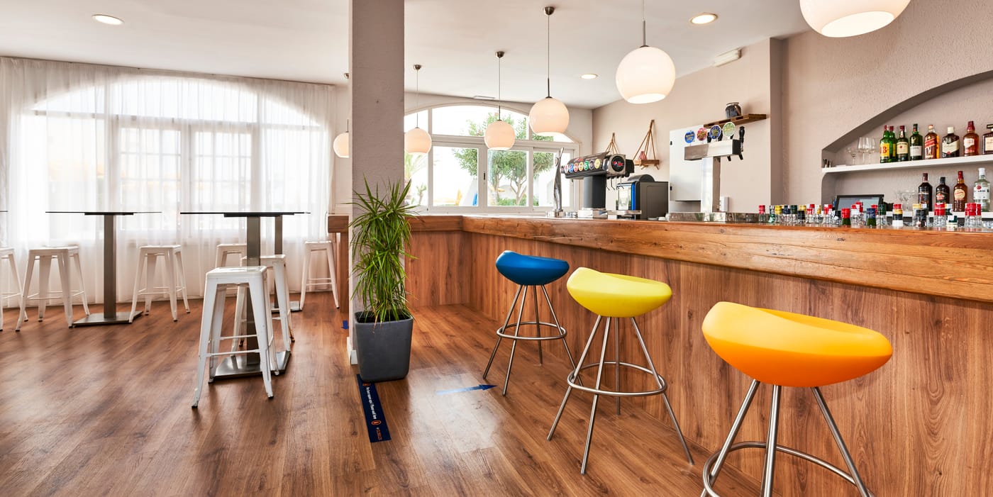 Smartline-Marina-Bar-28