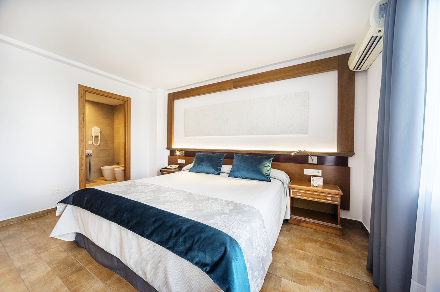 Obal-Urban-Hotel-Marbella-Room-16