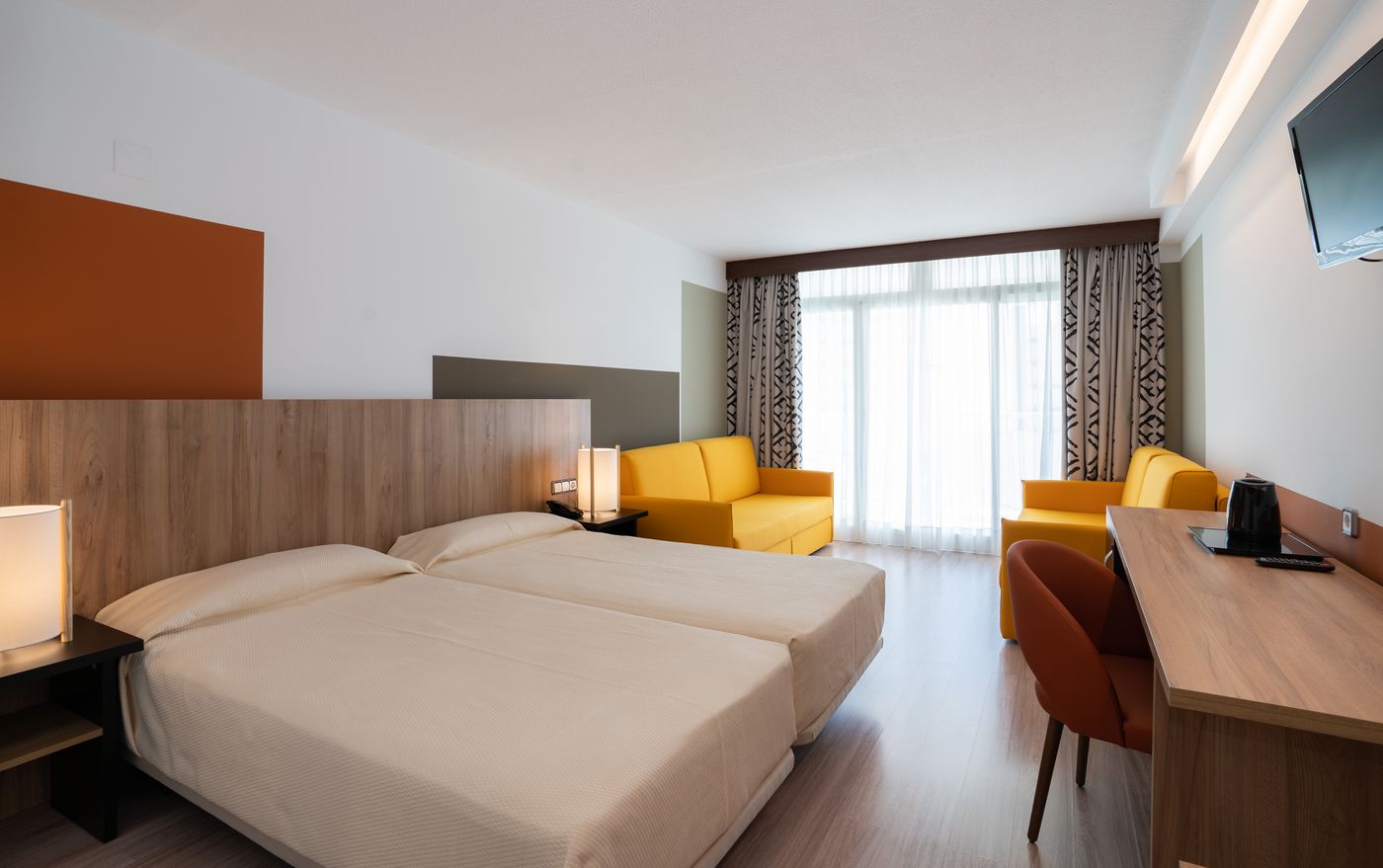 MedPlaya-Flamingo-Oasis-Room-17