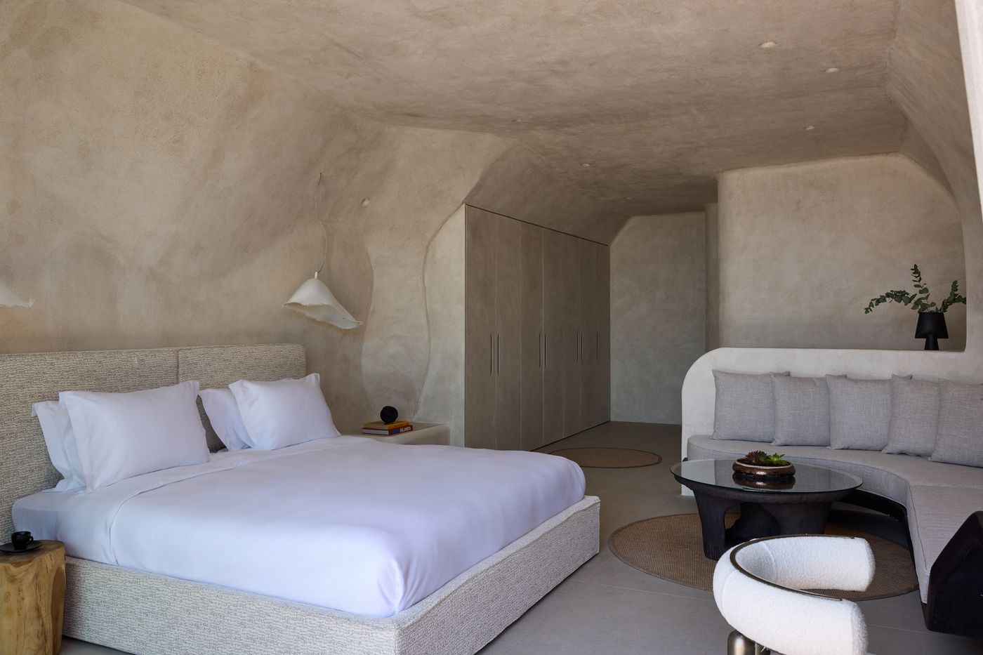 One-Of-One-Hotel-Room-17