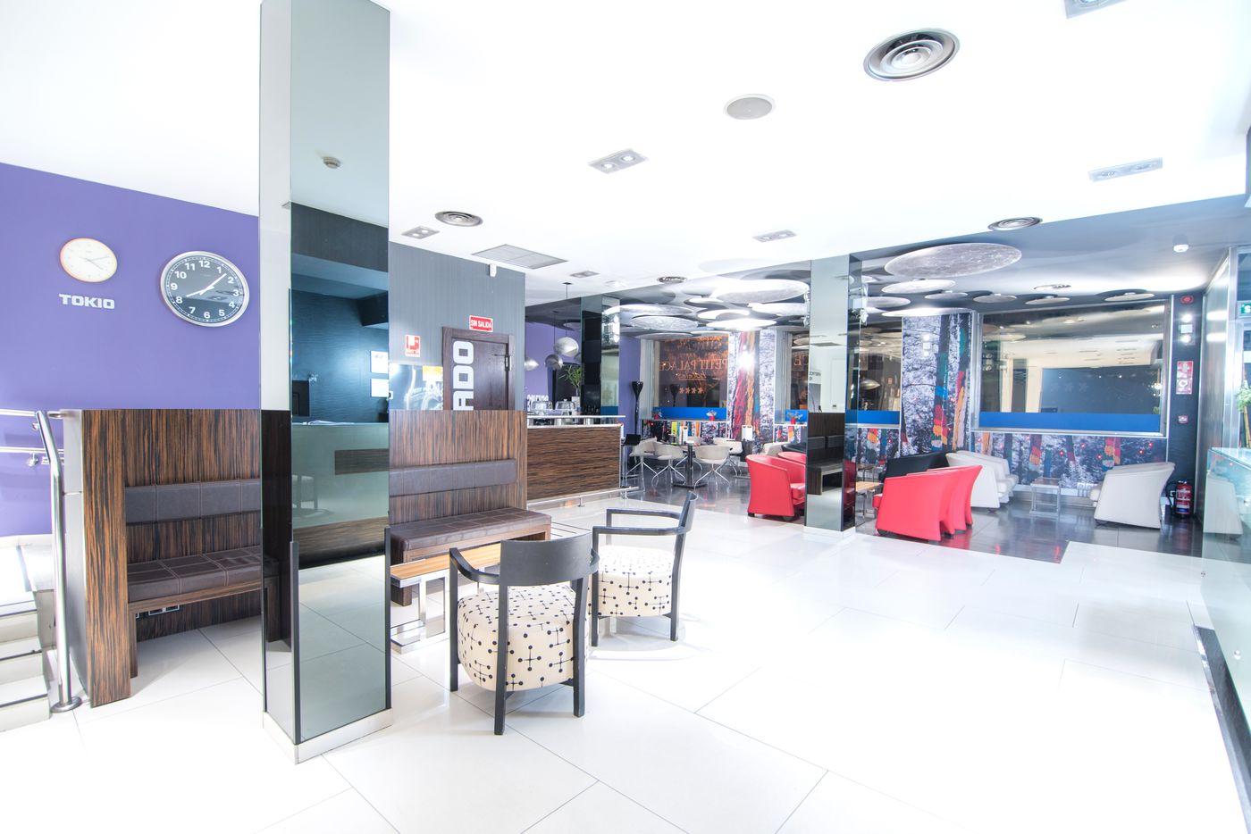 Petit-Palace-President-Castellana-Lobby-5