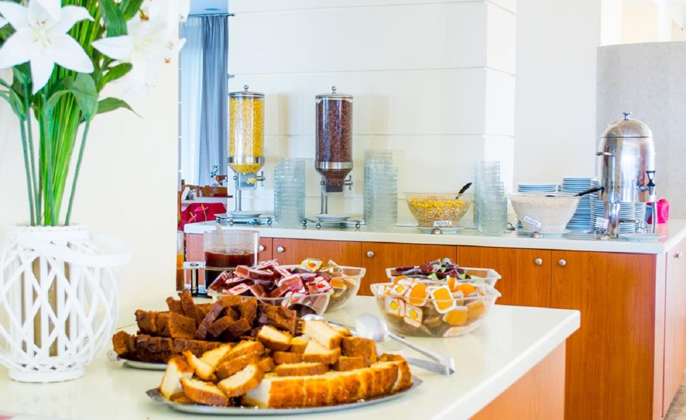 Poseidon-Beach-Restaurant-24