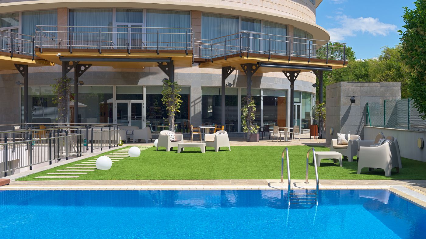 Mercure-Atenea-Aventura-Pool-4