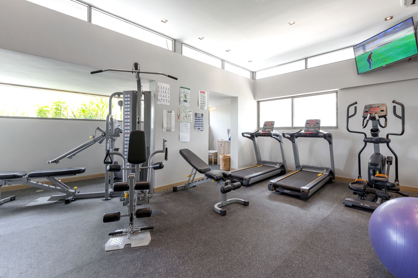 Oakwood-Hotel-Journeyhub-Phuket-Sports-and-Entertainment-34