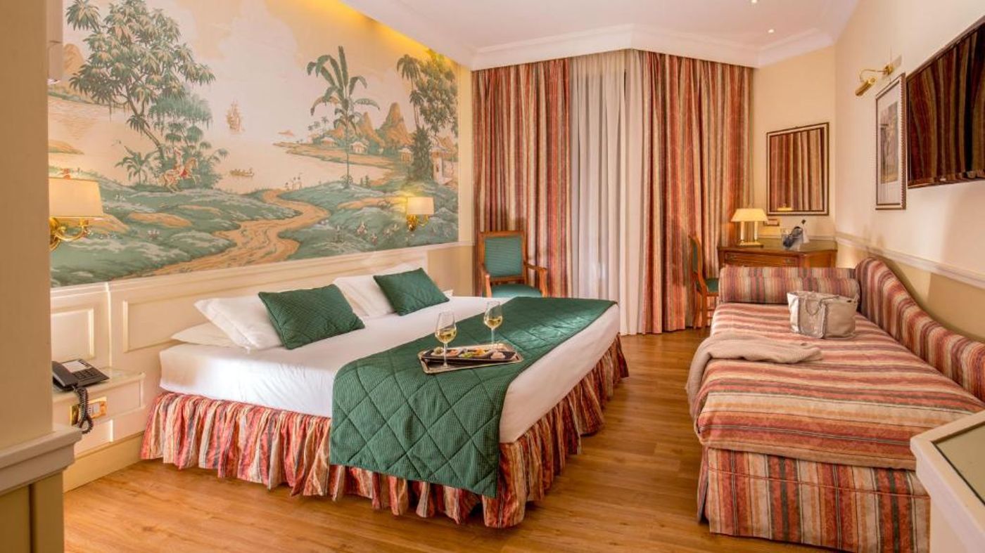 Hotel-Donna-Laura-Palace-Room-17