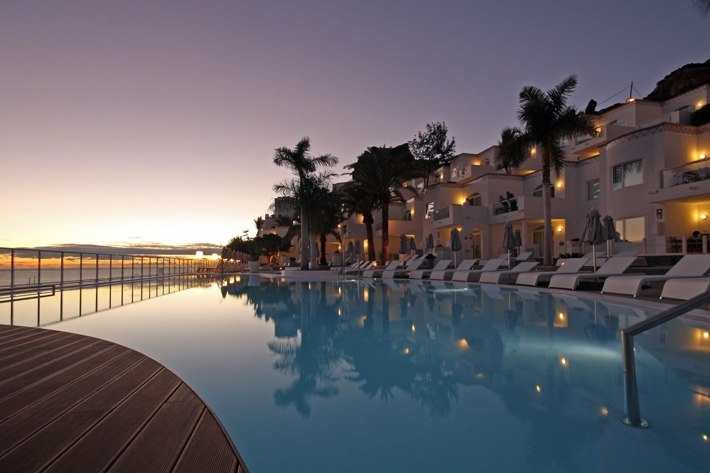 Marina-Bayview---Adults-Only-Pool-2