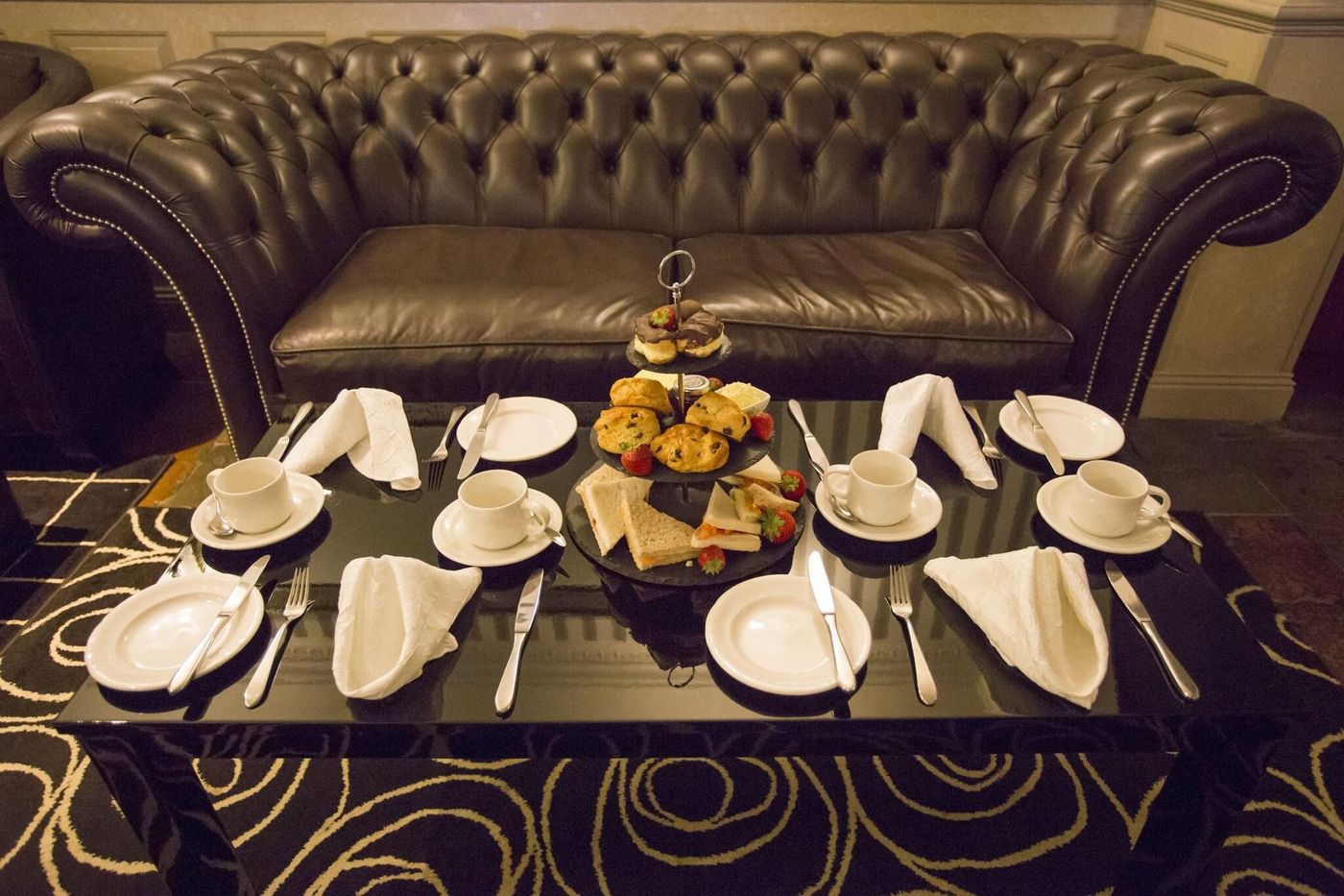 Cobo-Bay-Hotel-Restaurant-12