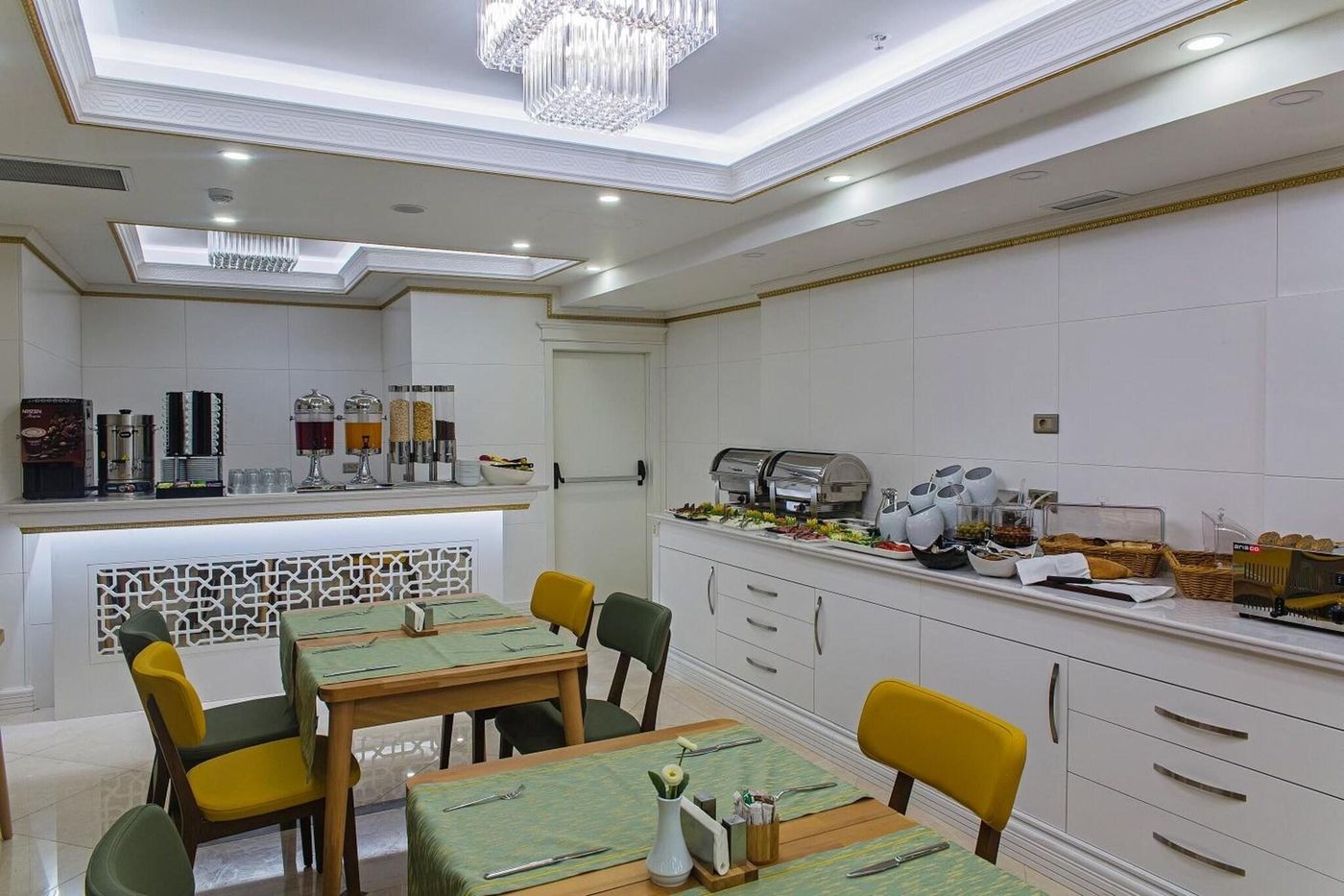 Grand-Naki-Hotel-Restaurant-43