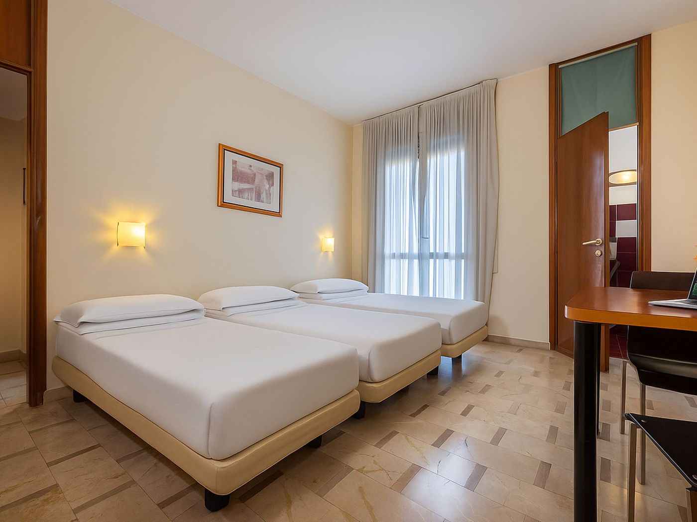 iH-ApartHotel-Milano-Argonne-Park-Room-4
