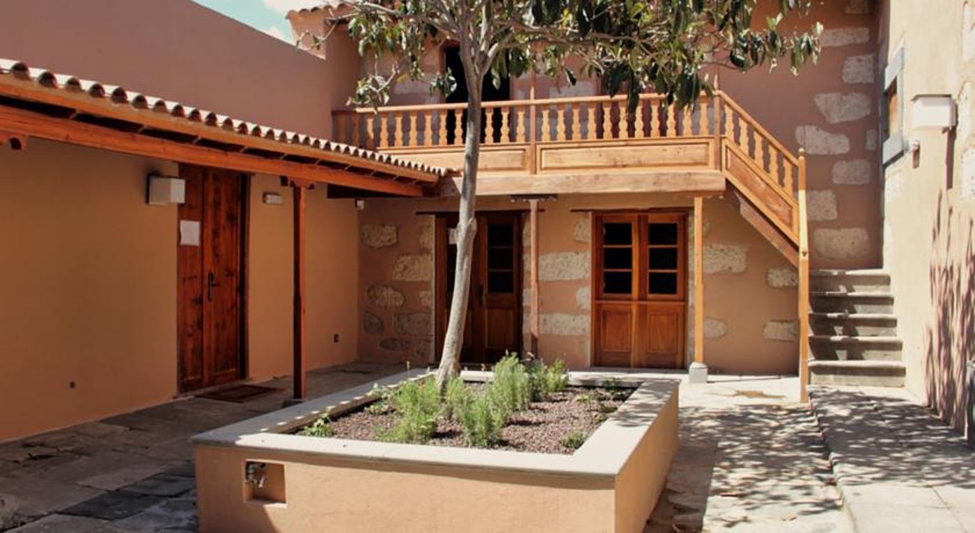 Hotel Rural El Mondalon