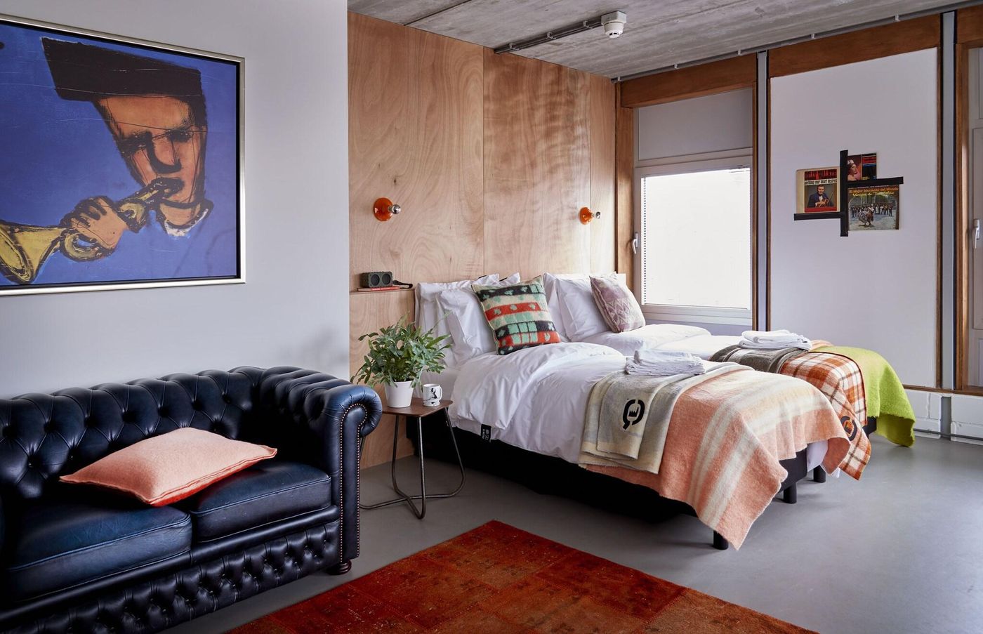 Q-Factory-Hotel-Room-4