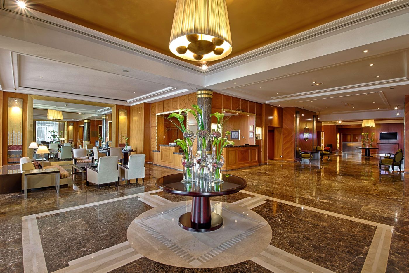 Hyatt-Regency-Nice-Palais-De-La-Mediterranee-Lobby-46