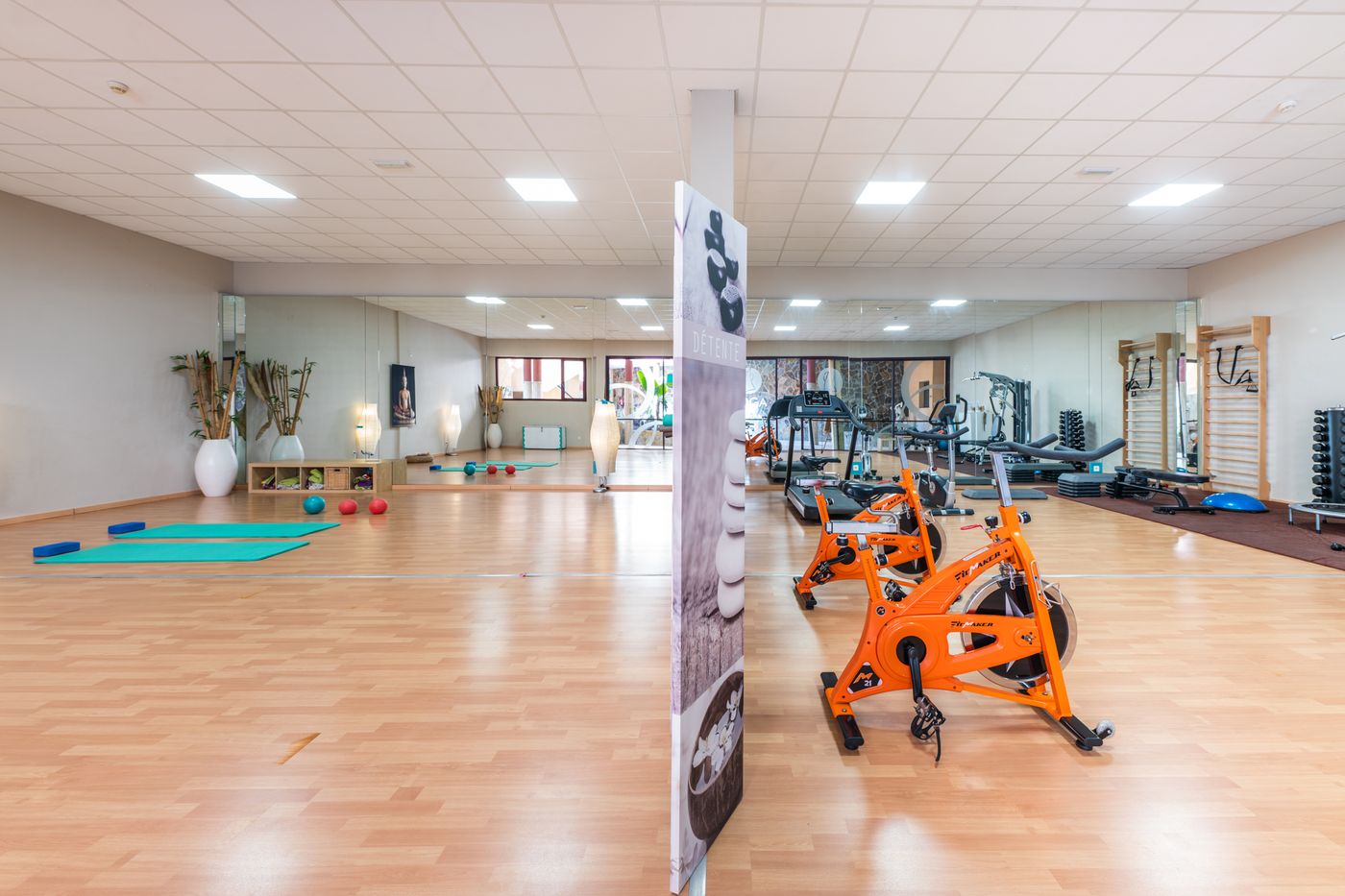 Hotel-Esmeralda-Maris-by-LIVVO-Sports-and-Entertainment-65