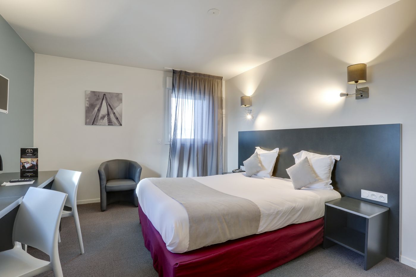 All-Suites-Aeroport-Paris-Orly-Rungis-Room-17