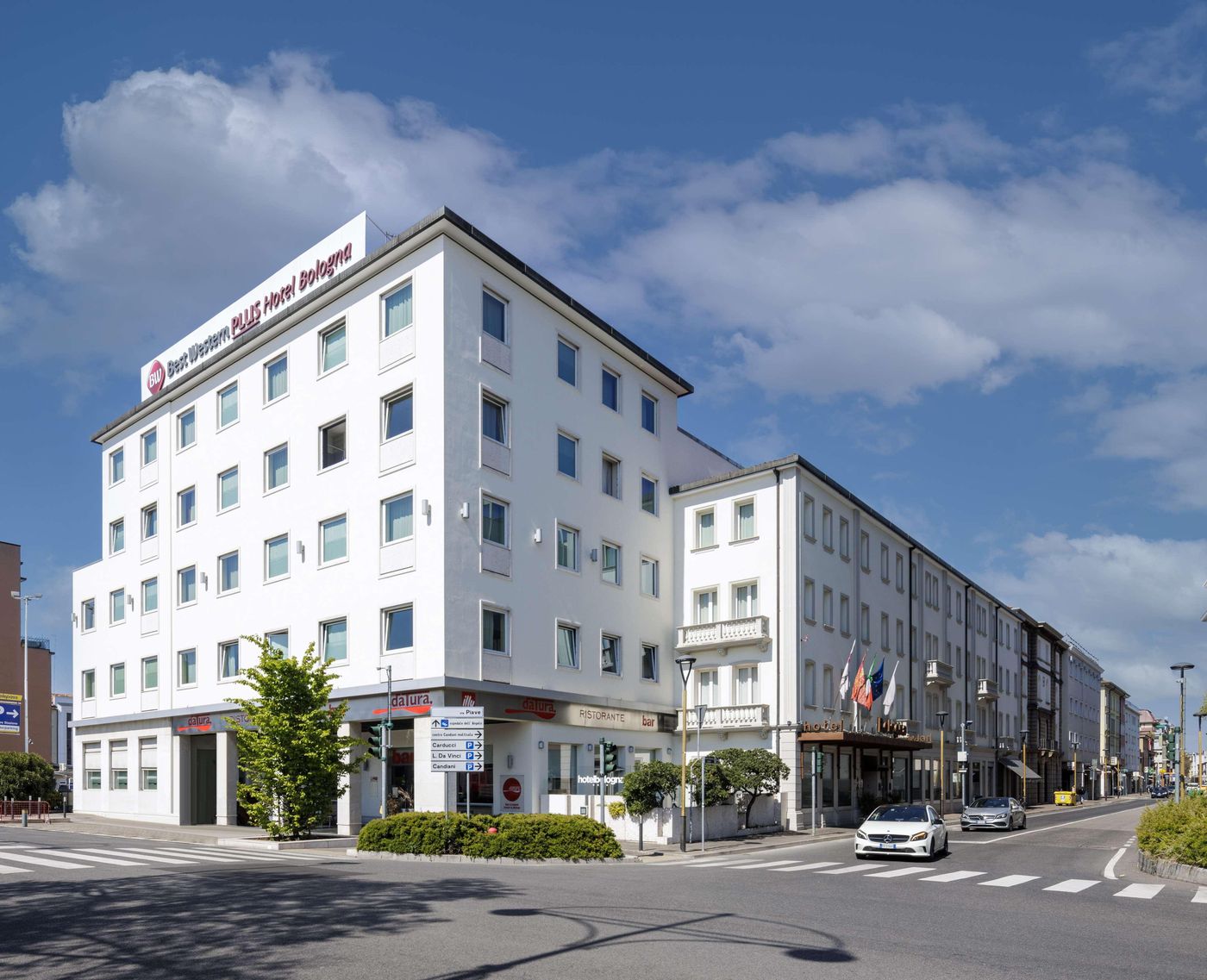 Best-Western-Plus-Hotel-Bologna-General-view-10