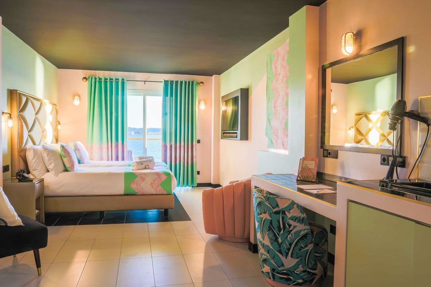 Wi-Ki-Woo-Hotel-Ibiza---Adults-Only-Room-25