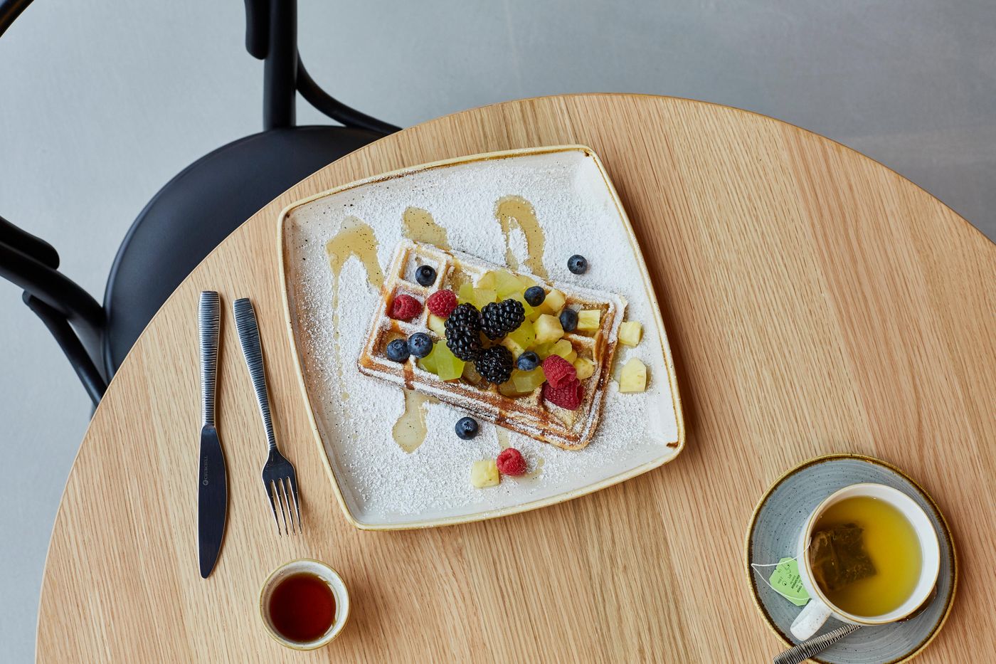 Hotel-Indigo-Berlin---East-Side-Gallery-Restaurant-40