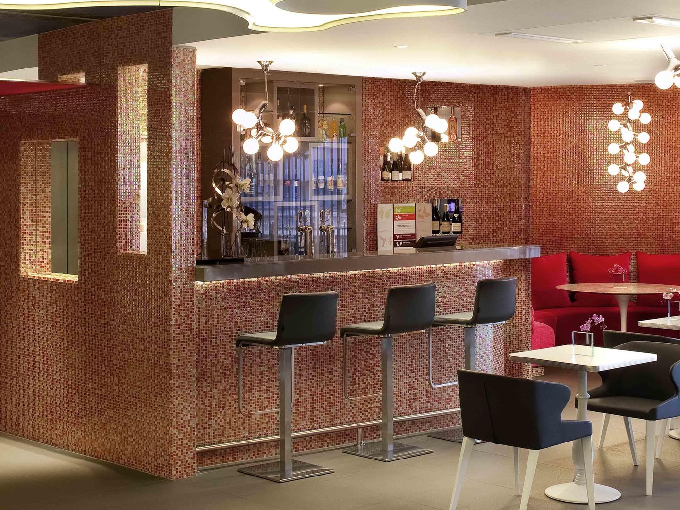 Hotel-Mercure-Paris-Vaugirard-Porte-de-Versailles-Bar-12