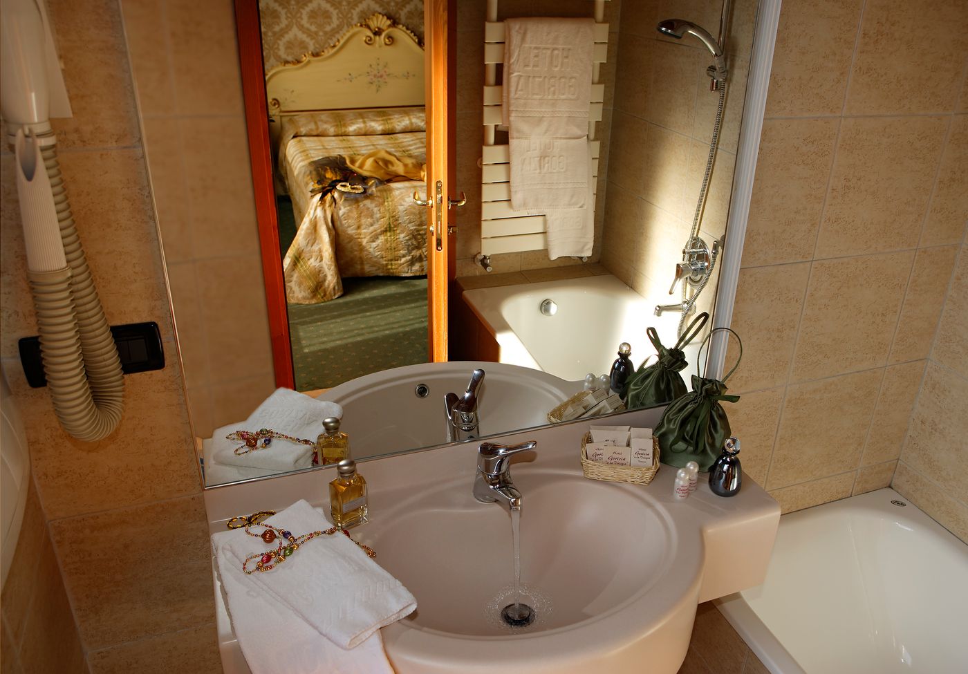 Hotel-Gorizia-A-La-Valigia-Room-20