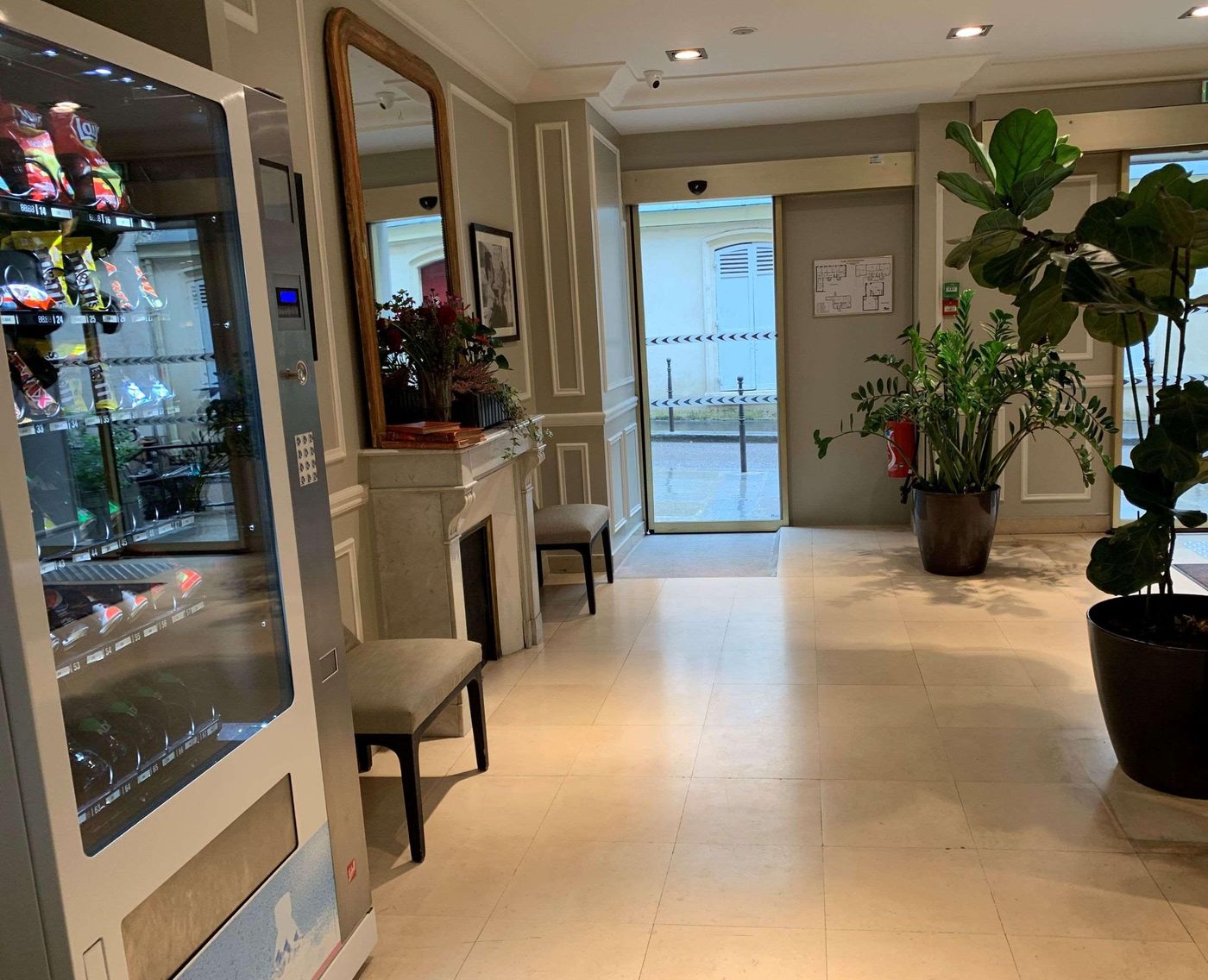 Central-Saint-Germain-Lobby-16