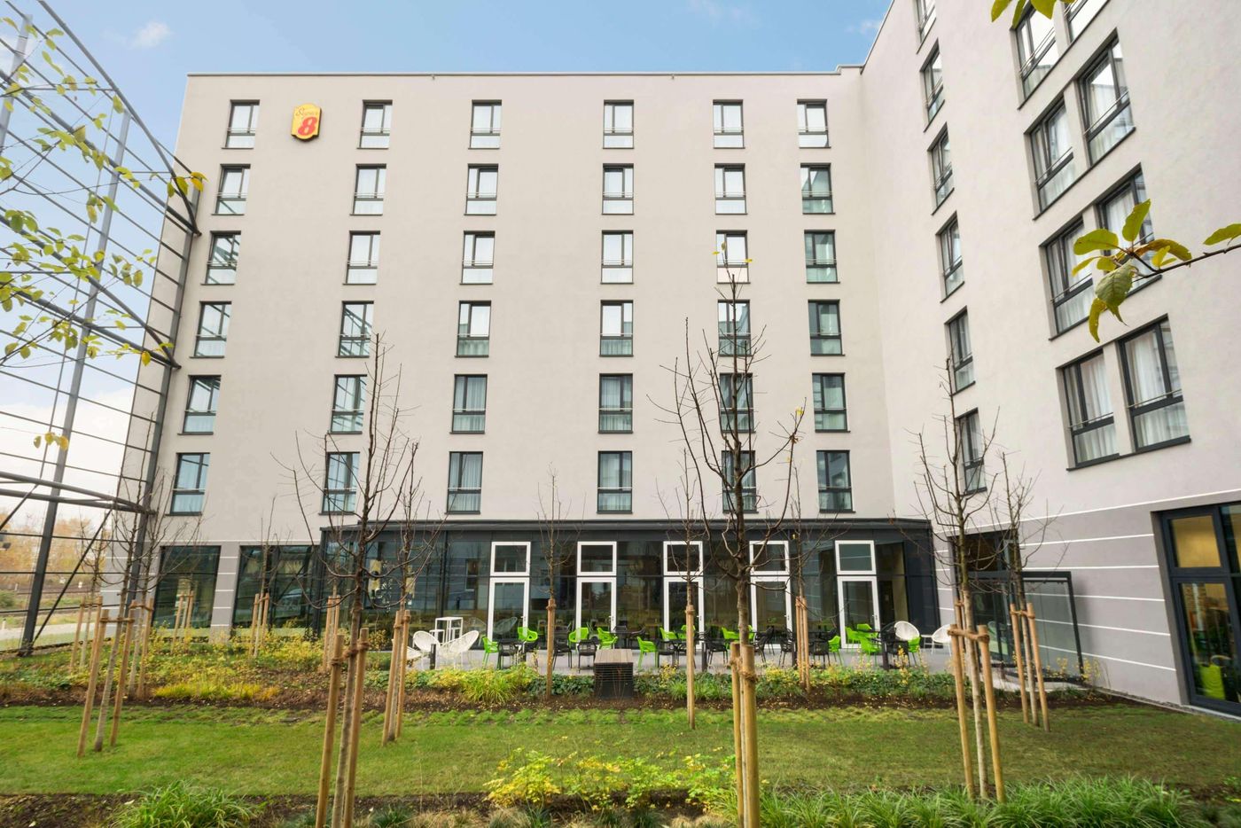 Super-8-Munich-City-West-Terrace-2