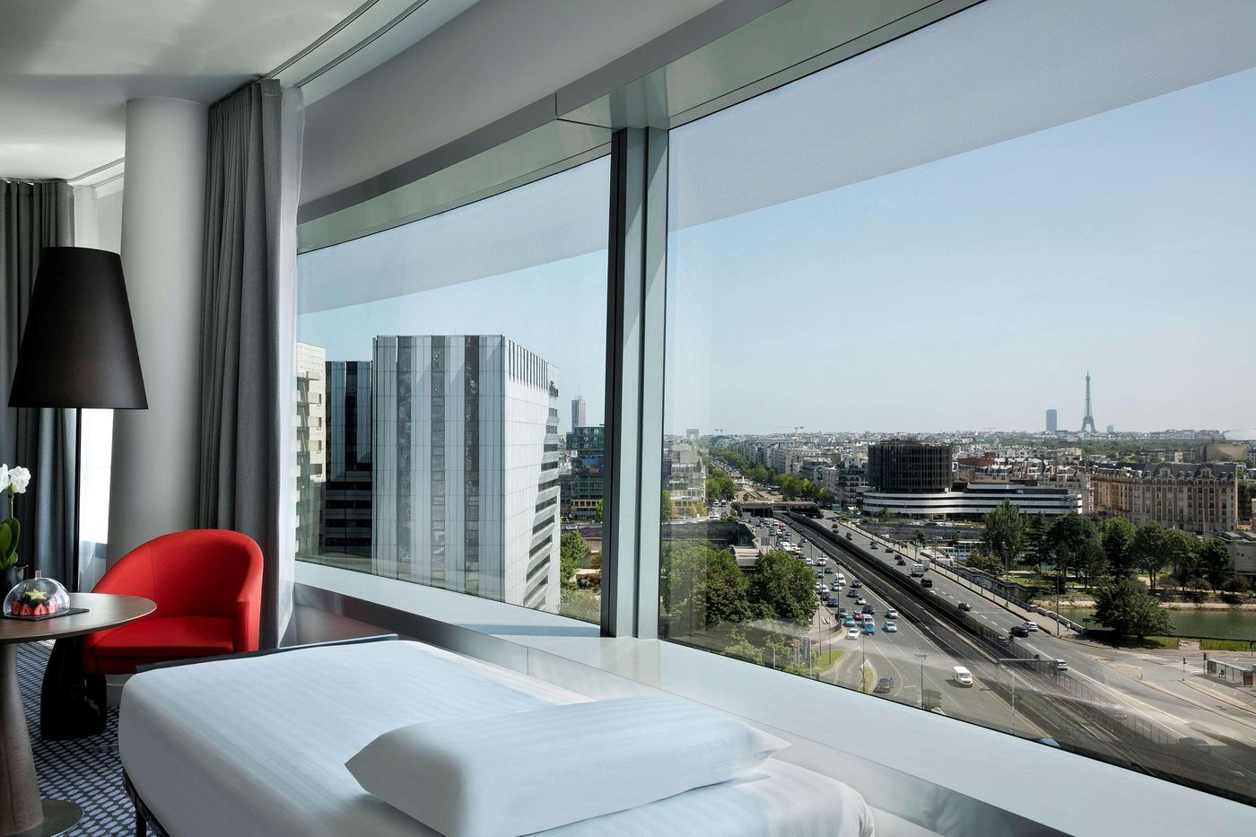 Melia-Paris-La-Defense-Room-44