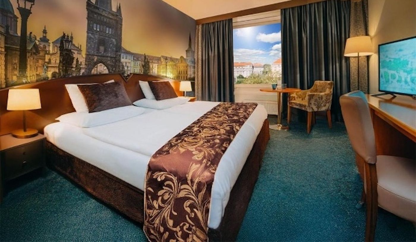 Plaza-Prague-Hotel-Room-13