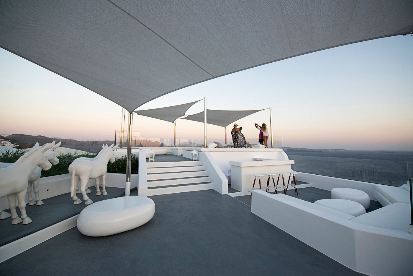 Canaves-Sunday-Terrace-7