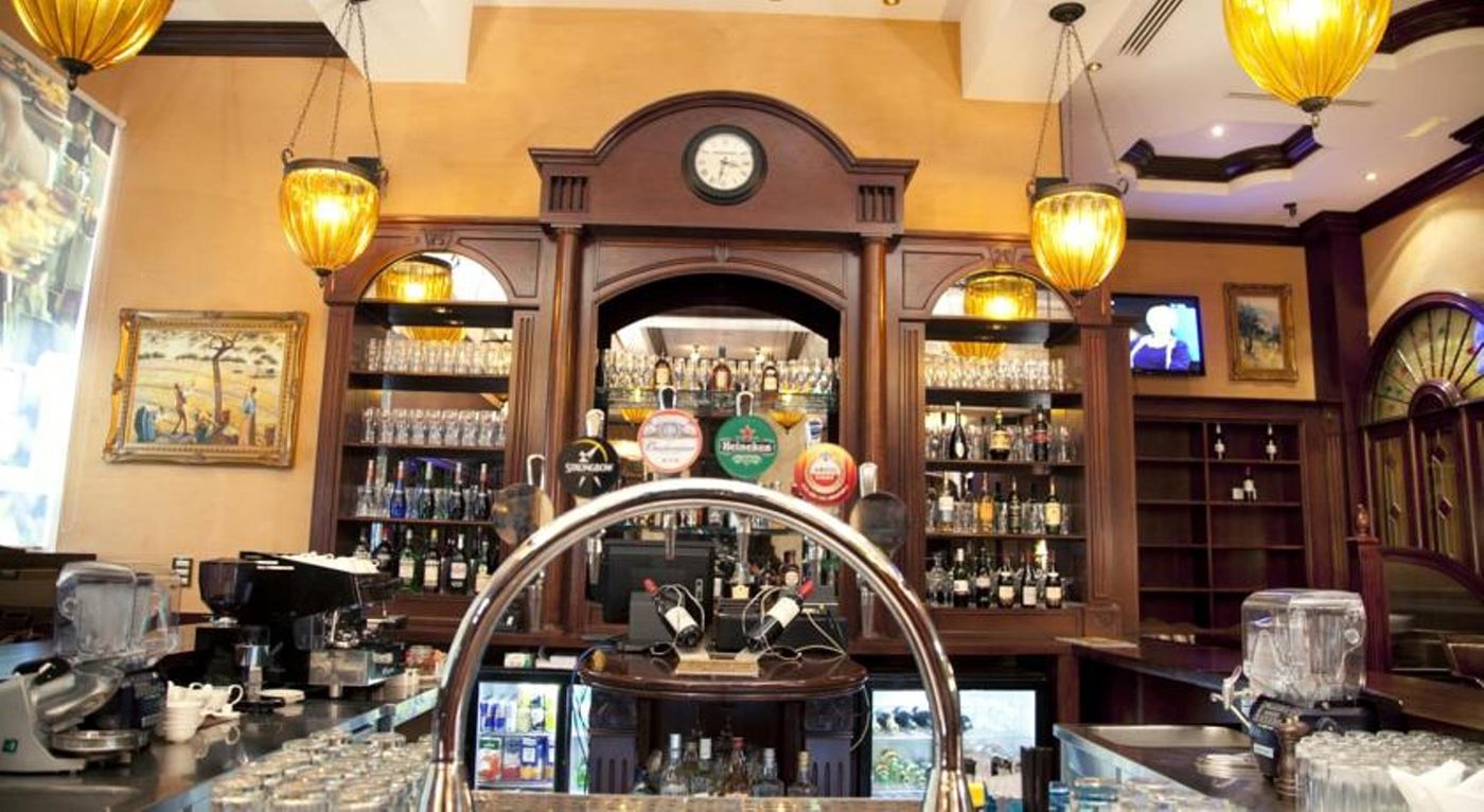 Grand-Excelsior-Al-Barsha-Bar-11