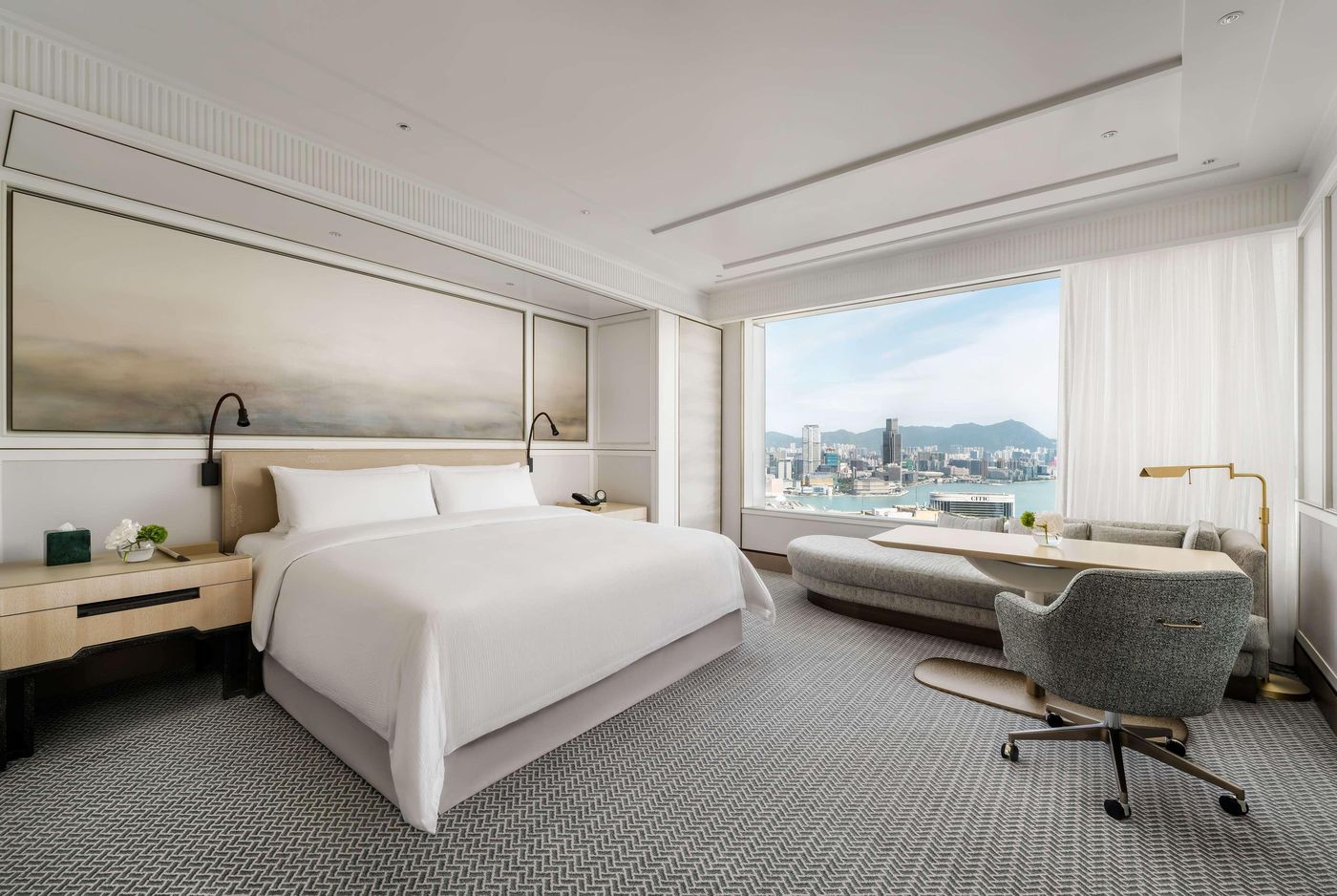 Island-Shangri-La-Hong-Kong-Room-7