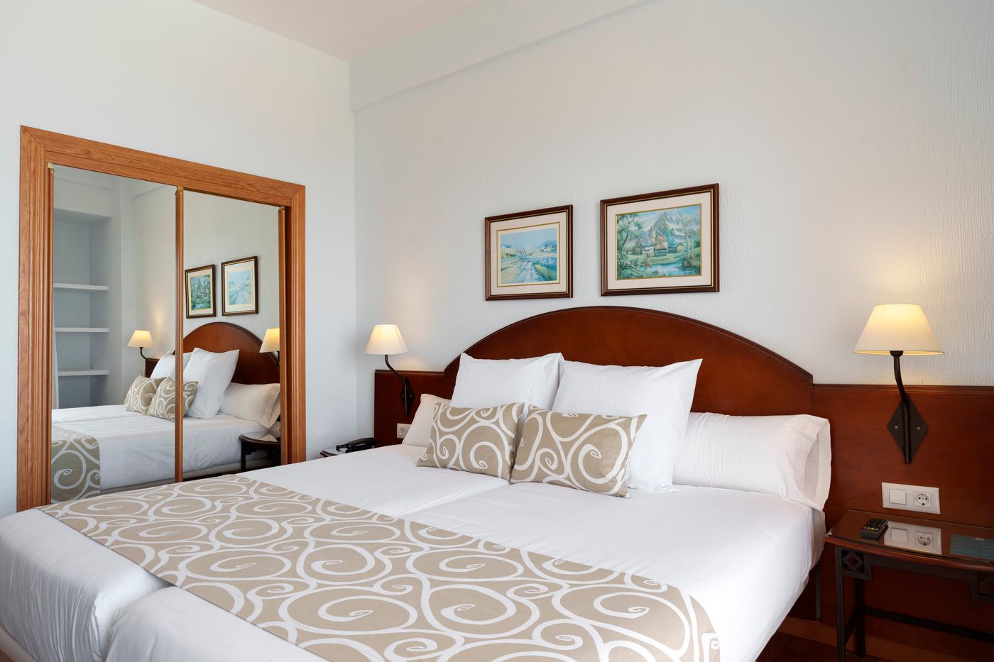 ROC-Doblemar-Room-17