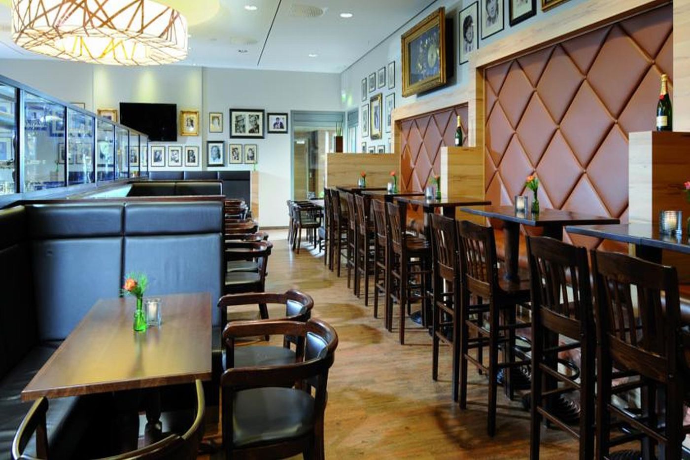 H4-Hotel-Berlin-Alexanderplatz-Bar-6