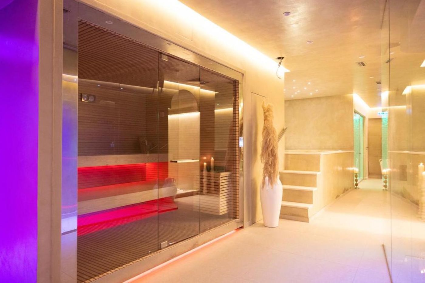 Regina City Hotel 16.12.25