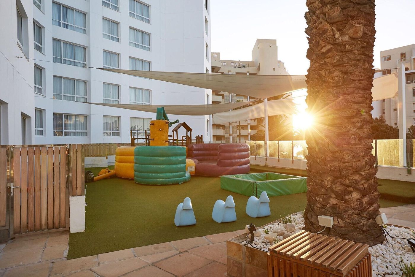 President-Hotel-Sports-and-Entertainment-82