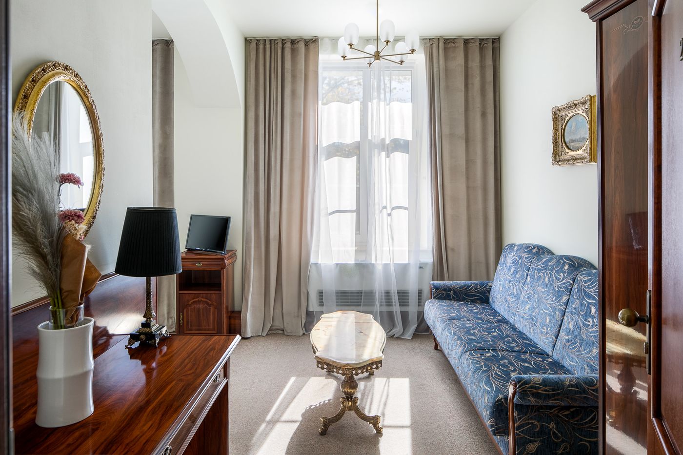 Old-Time-Aparthotel-Room-9