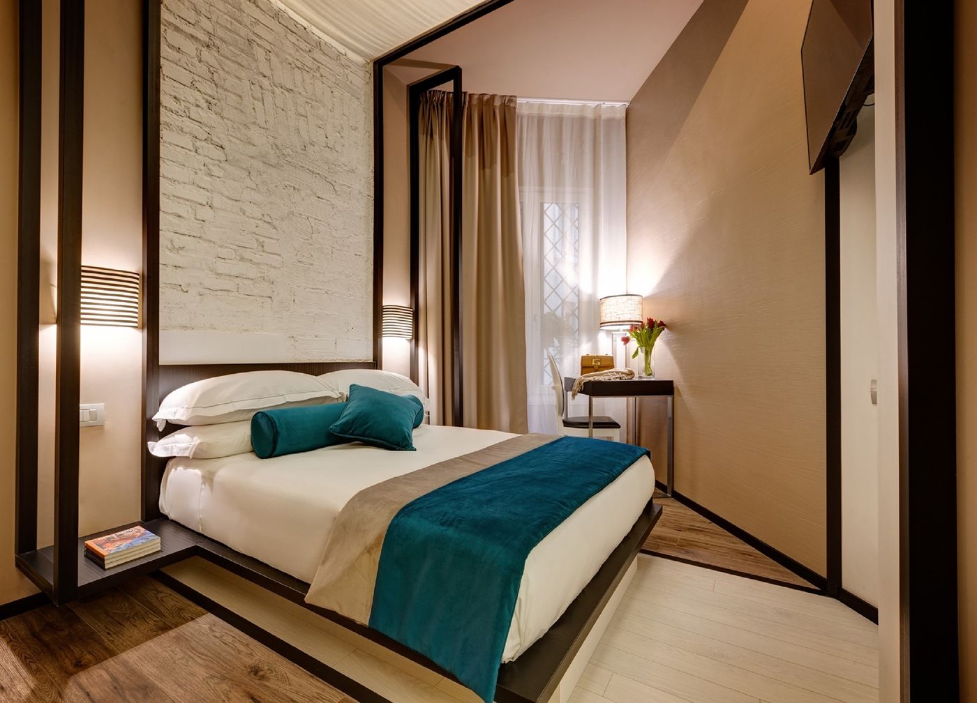 Dharma-Luxury-Hotel-Room-12