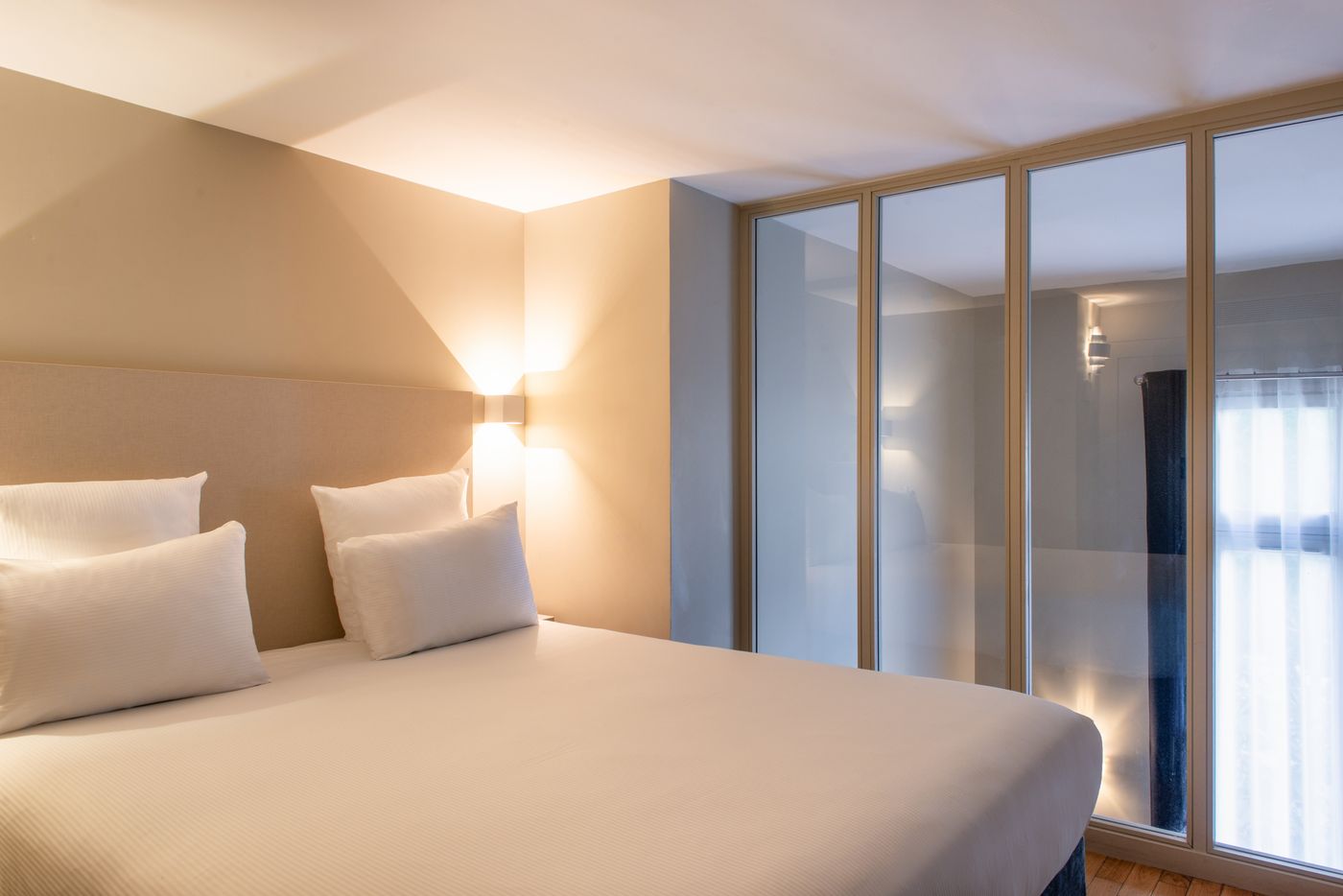 Helzear Suites & Hotel Etoile-France-PARIS-Room-10