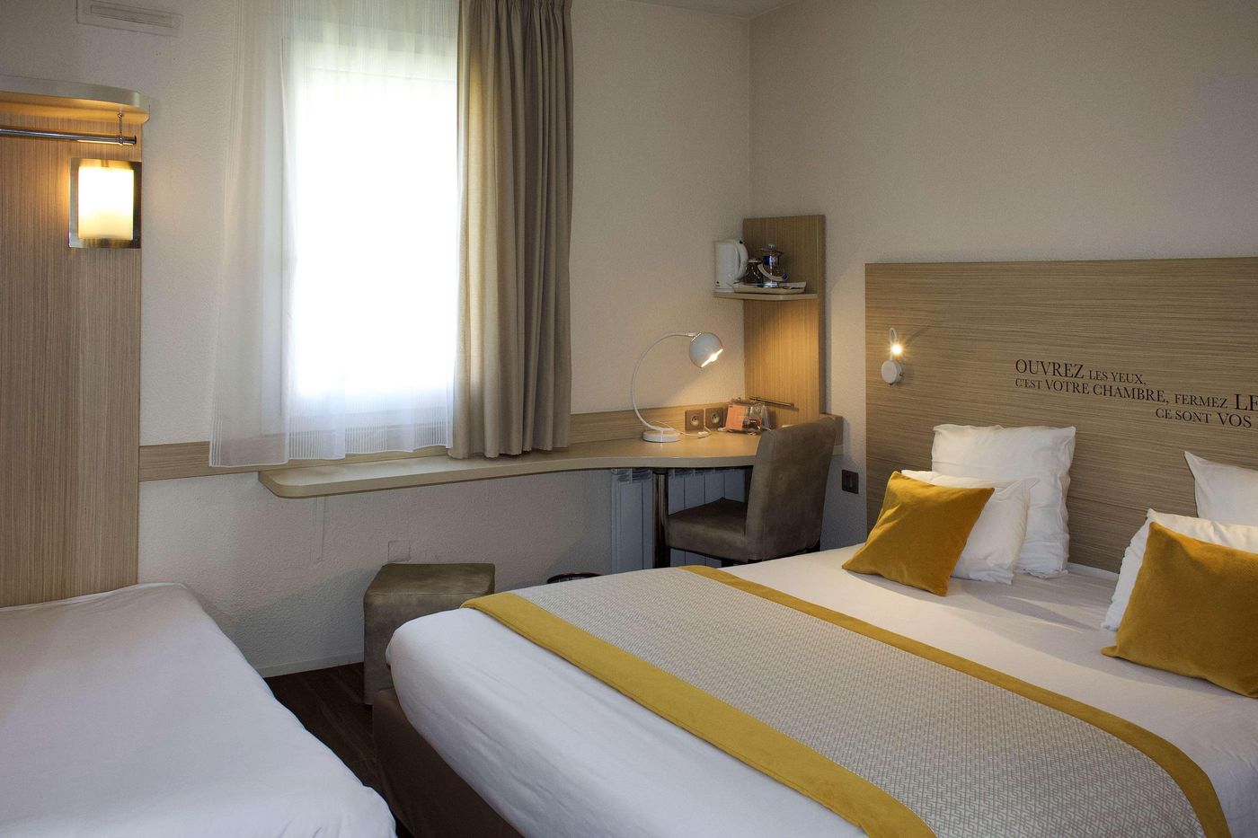 Kyriad Lyon Bron Le Cottage - France - BRON - Room - 2
