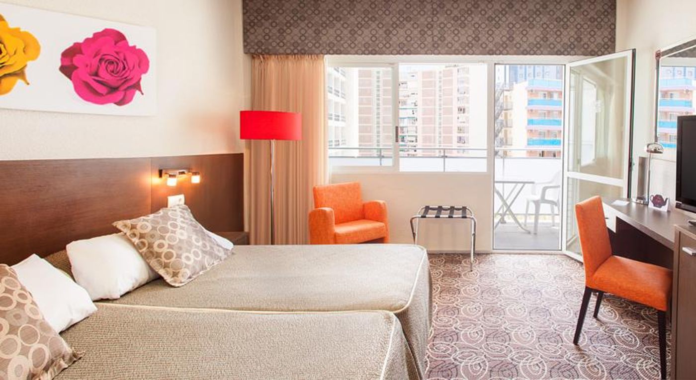 RH Royal - Adults Only