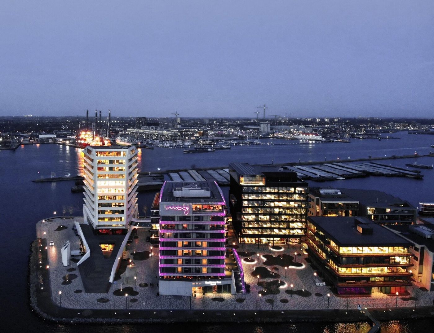 Moxy-Amsterdam-Houthavens-General-view-9