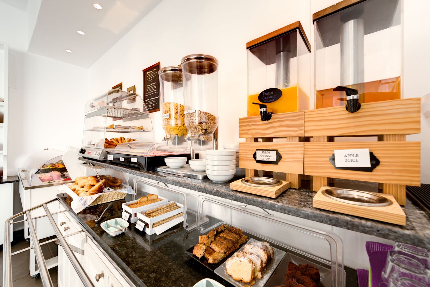 Sigalas-Restaurant-59