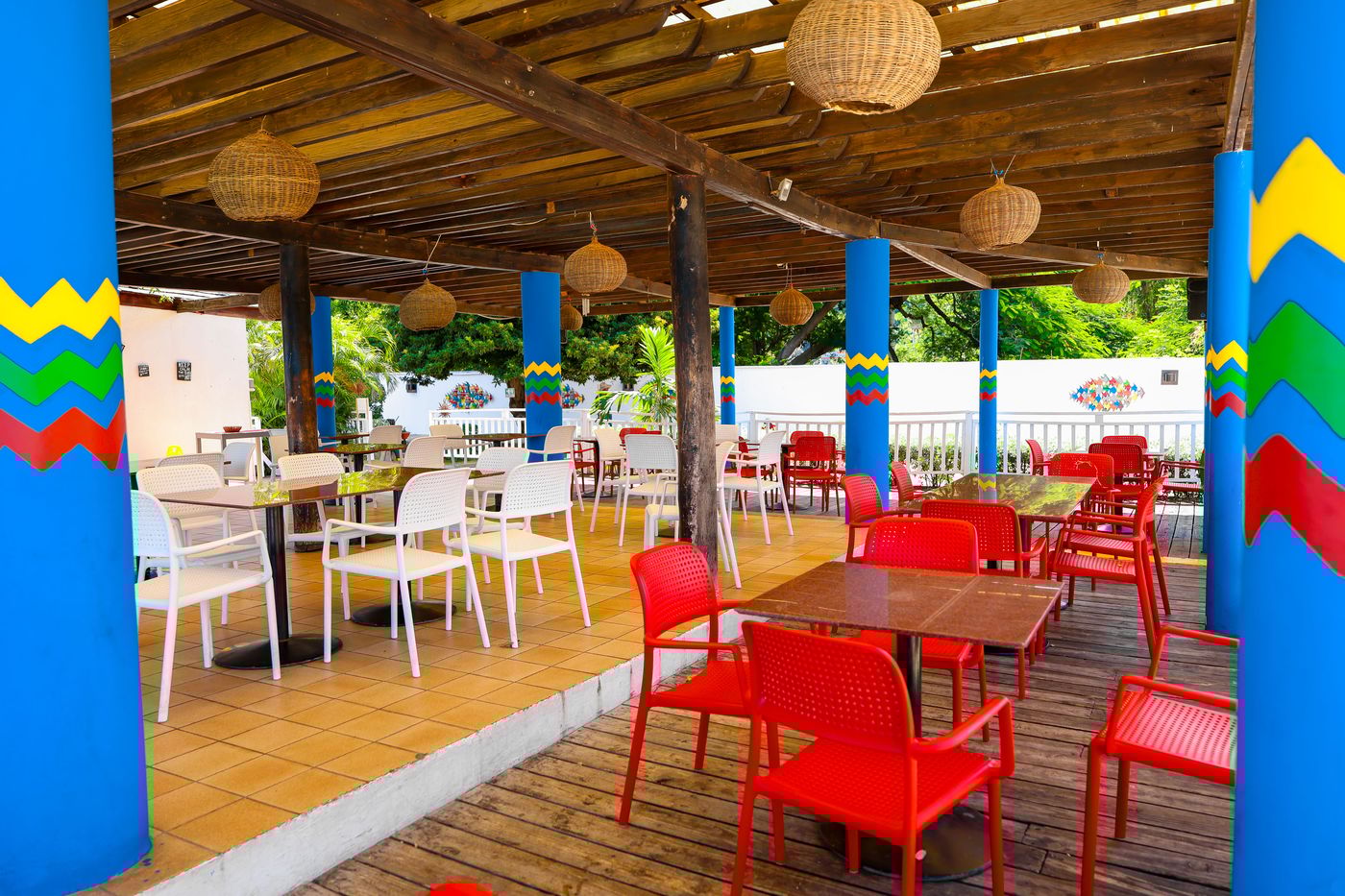 Grand-Decameron-Montego-Bay--A-Trademark-All-Inclusive-Restaurant-18