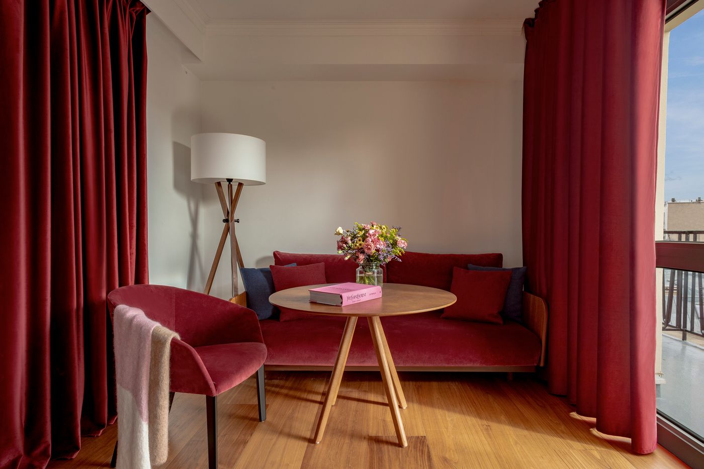 Melia-Paris-Tour-Eiffel-Room-50