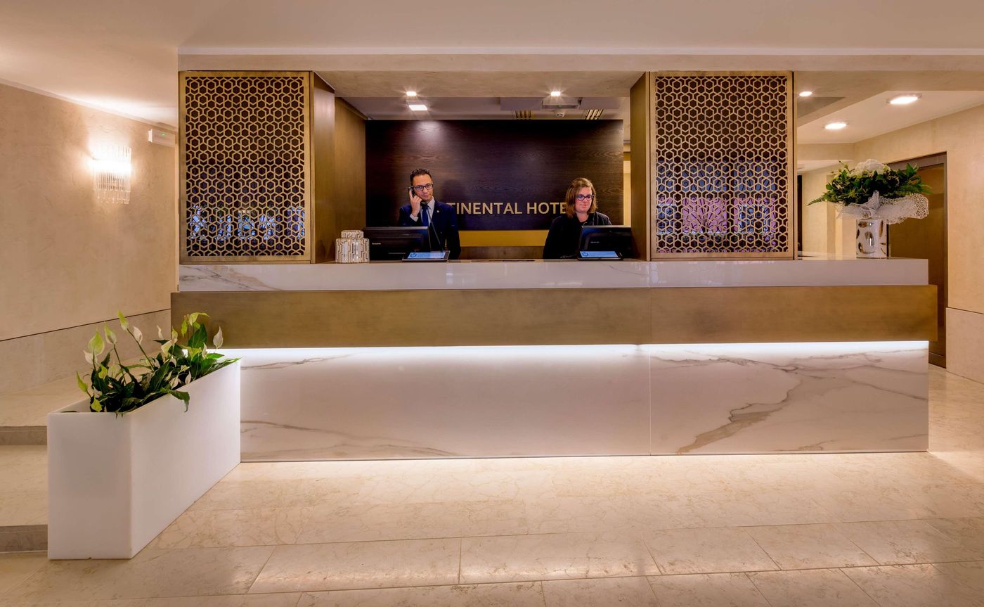 CHC-Continental--BW-Premier-Collection-Lobby-16