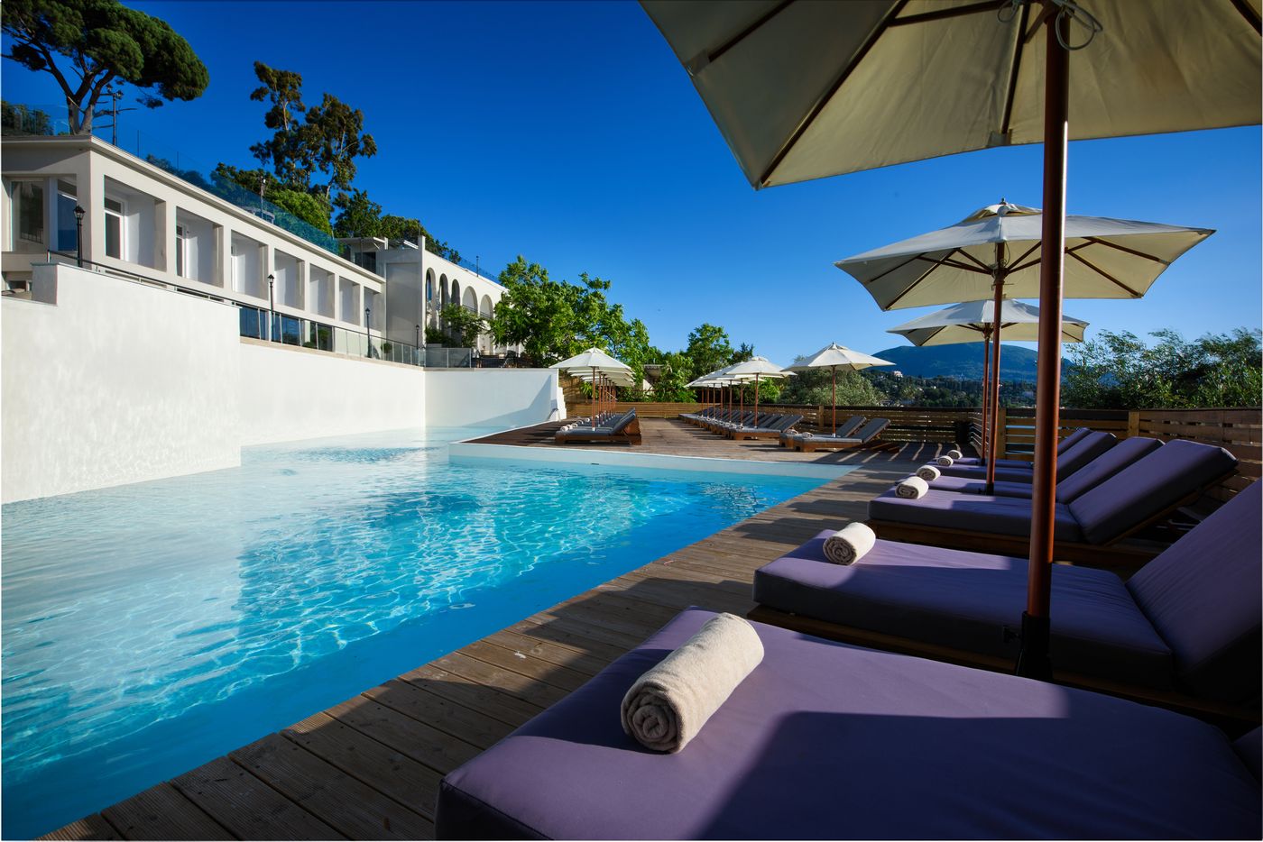 The-Royal-Grand-Hotel-Pool-14