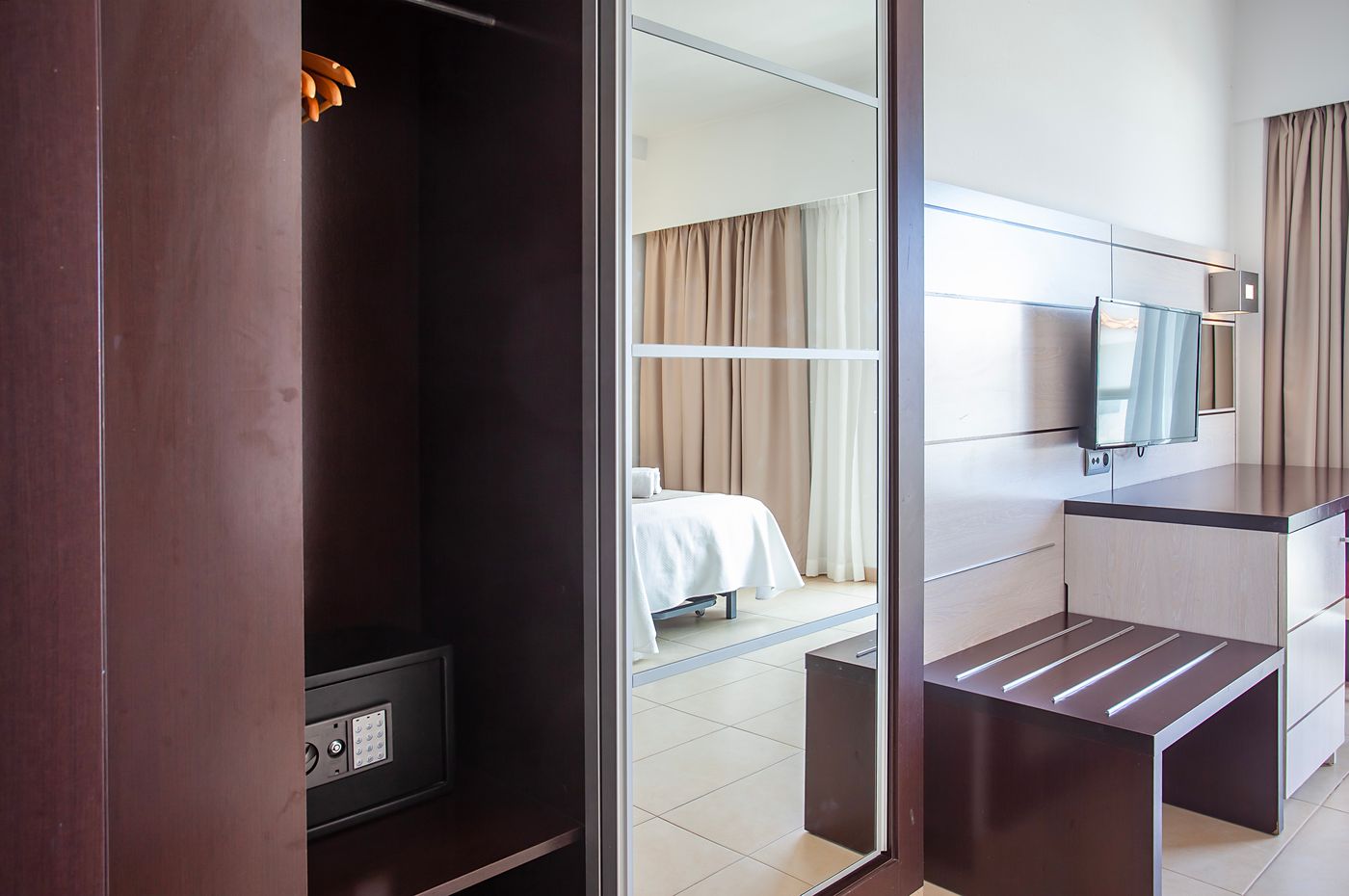 Puchet-Hotel-Room-62