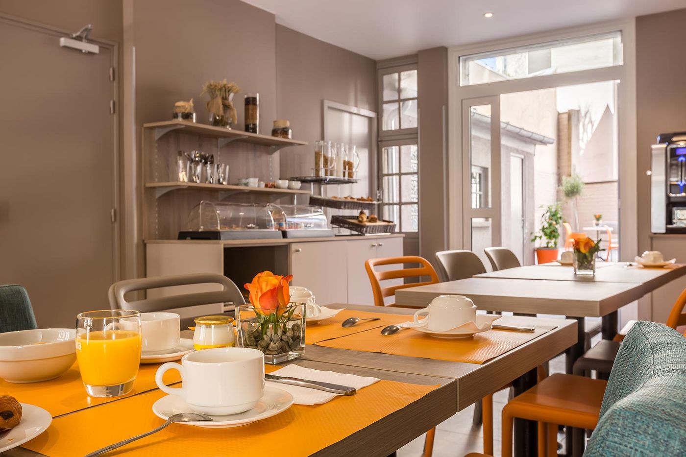 Hotel-Paris-D-Issy-Porte-De-Versailles-General-view-9