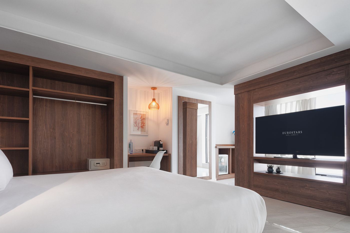 El-Puerto-Ibiza-Hotel---Spa-Room-38