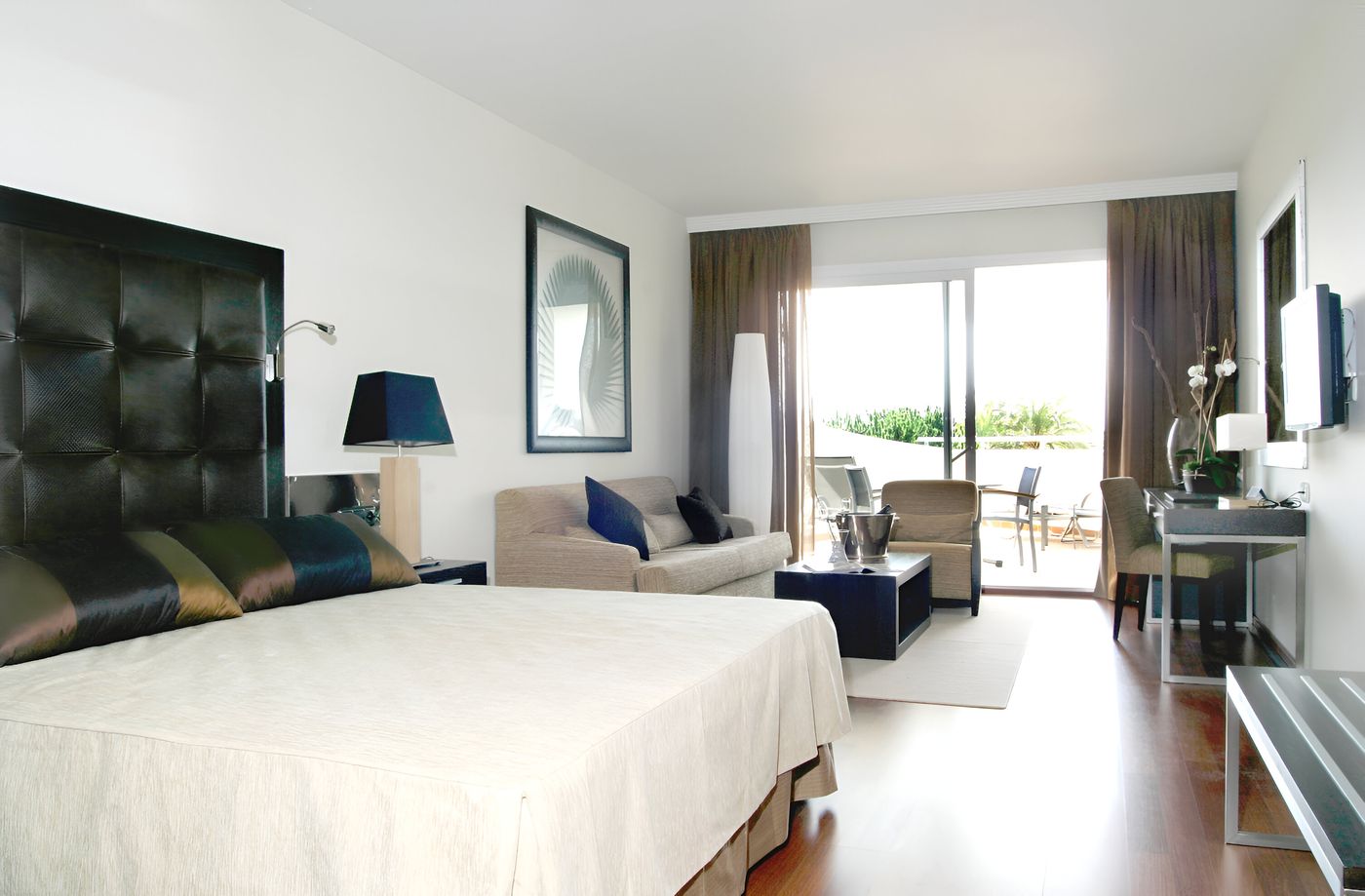 Senator-Banus---Adults-Recommended-Room-24