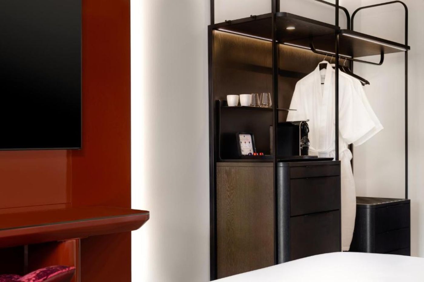 Revery Toronto Downtown, Curio Collection By Hilto-Canada-Toronto-Room-9